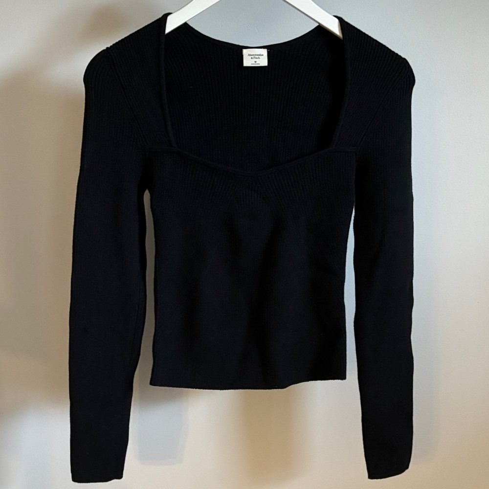 Abercrombie & Fitch Black Ribbed Knit Sweater.